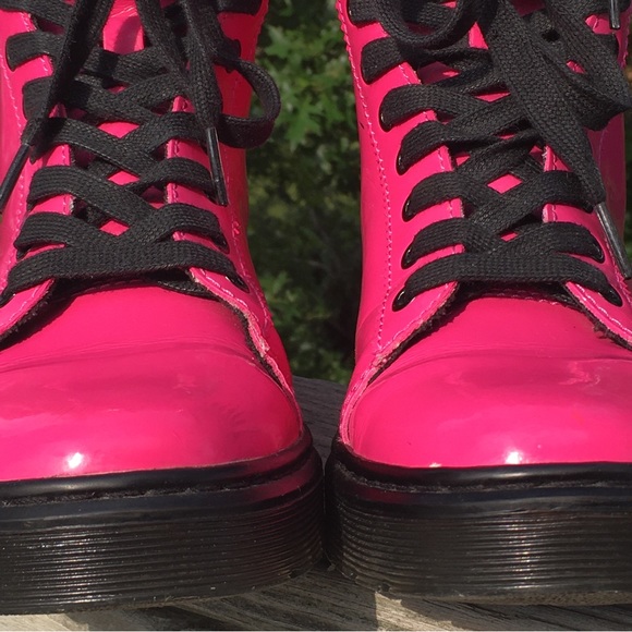 Dr Martens Combat Boot Barbie Core Hot Pink Mix Style Womens US 8 EU 39 UK 6 - Picture 7 of 11